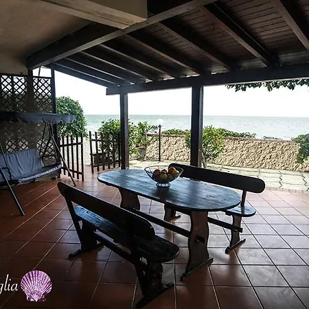 Holiday home Casa La Conchiglia Sulla *